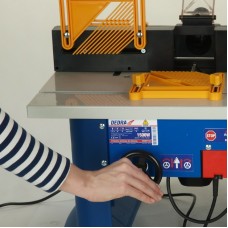 DED7742 DEDRA Masina de frezat pentru lemn, putere..